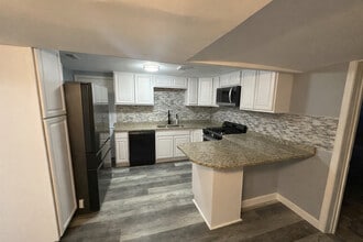 7612 S Phillips Ave in Chicago, IL - Building Photo - Building Photo