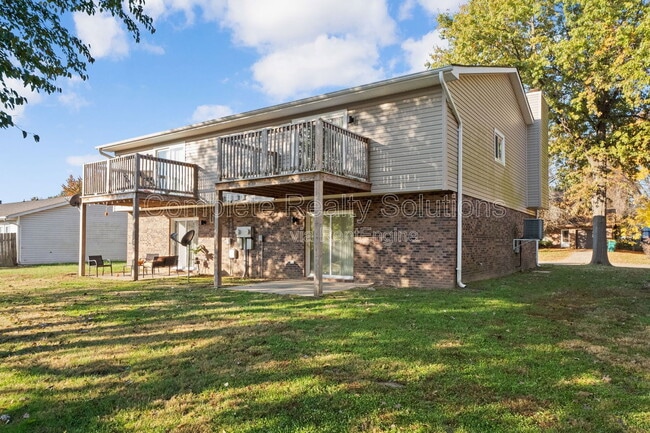 716 Plankway Dr in Belleville, IL - Building Photo - Building Photo