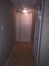 830 Sky Lake Cir in Orlando, FL - Building Photo - Building Photo