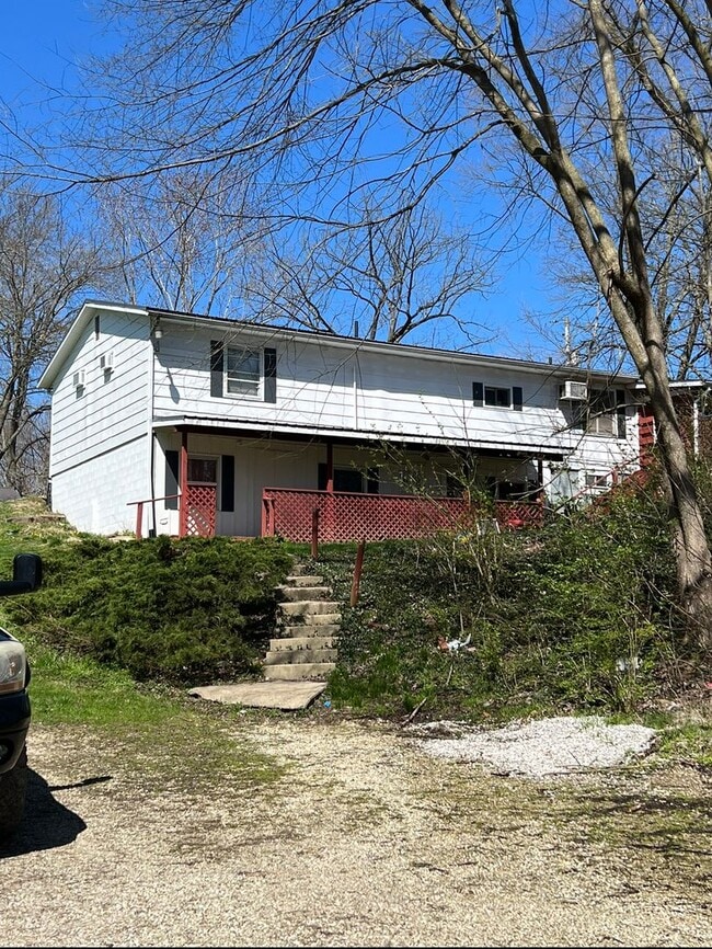 property at 221 W Union St