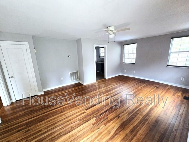 812 Brewster Rd in Alcoa, TN - Building Photo - Building Photo