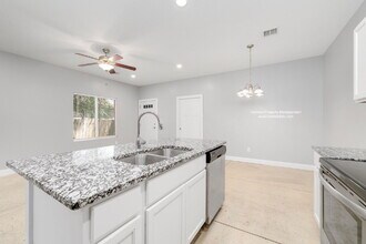 5527 S Handley St in Wichita, KS - Building Photo - Building Photo