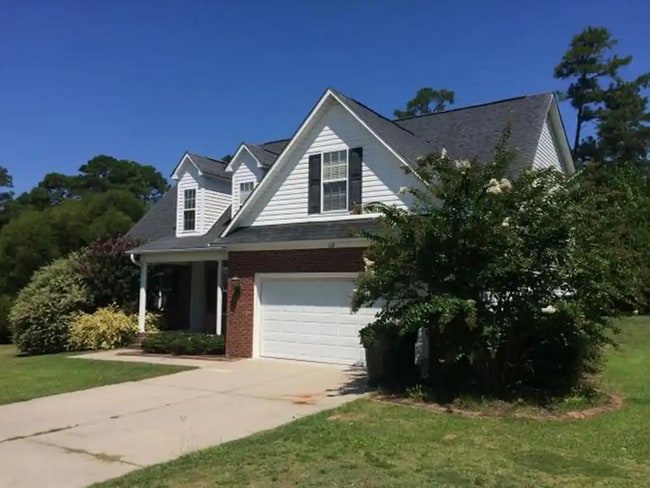 112 Isleworth Pl in Aberdeen, NC - Building Photo - Building Photo