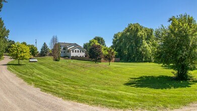 645 US-12 in Montrose, MN - Building Photo - Building Photo