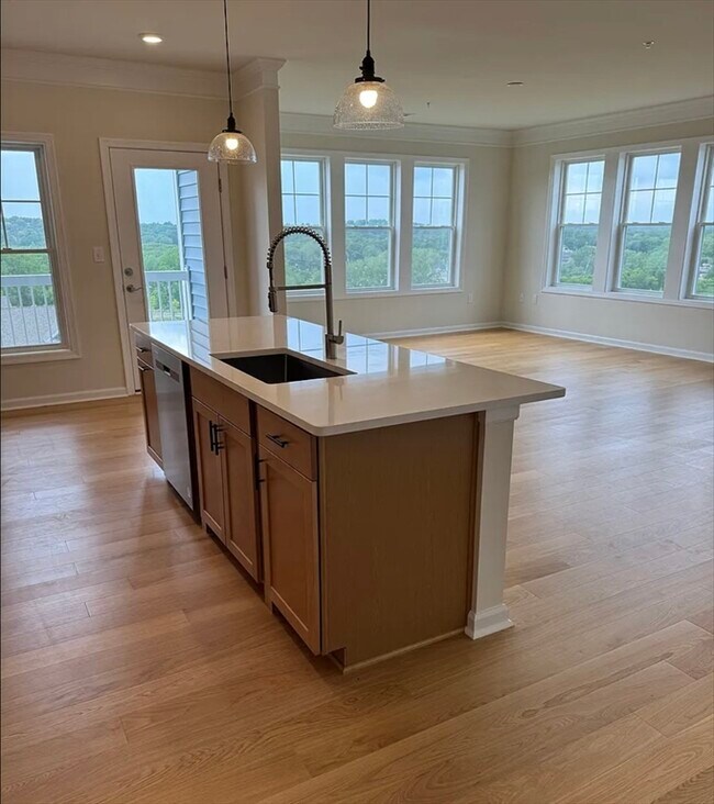 4 Stratton Dr in Woburn, MA - Building Photo - Building Photo