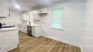 428 N Oak St in Jacksonville, AR - Building Photo - Building Photo