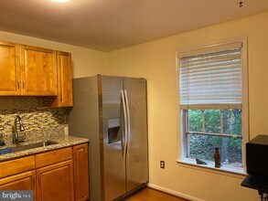 10523 Polk Square Ct in Gaithersburg, MD - Building Photo - Building Photo