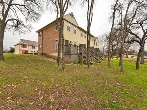 202 S College St in Georgetown, TX - Building Photo - Building Photo