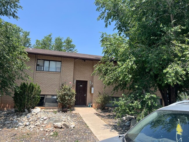 property at 872 W 400 N