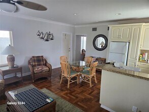 108 E Commercial Blvd in Oakland Park, FL - Building Photo - Building Photo