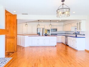 2511 Monaco Dr in Oxnard, CA - Building Photo - Building Photo