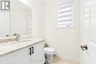 17 Coulterville Dr in Caledon, ON - Building Photo - Building Photo
