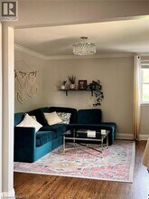 704 Central Ave in Hamilton, ON - Building Photo - Building Photo