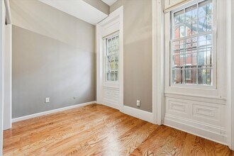 2034 Mt Vernon St in Philadelphia, PA - Foto de edificio - Building Photo