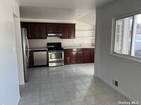 44 Seneca Dr in Commack, NY - Building Photo - Building Photo