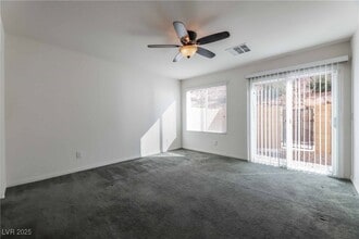 1525 Spiced Wine Ave in Henderson, NV - Building Photo - Building Photo