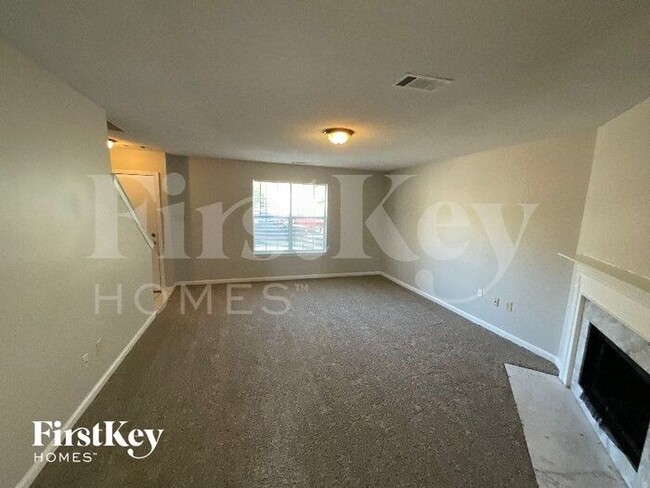 1809 Black Bear Cir W in Memphis, TN - Building Photo - Building Photo
