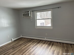 329 Blackstone Vlg in Meriden, CT - Building Photo - Building Photo