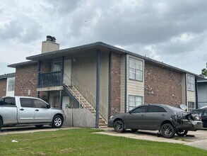 111 Limoges St in Duson, LA - Building Photo - Building Photo