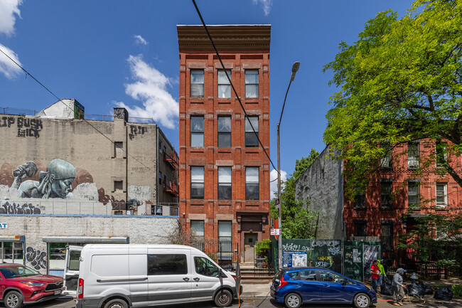 1031 Jefferson Ave in Brooklyn, NY - Building Photo - Building Photo