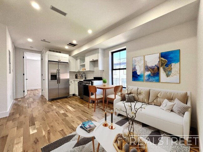 property at 10 Marconi Pl