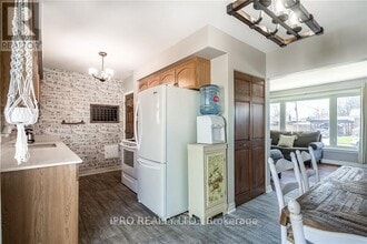 79 Sandalwood Ave in Hamilton, ON - Building Photo - Building Photo