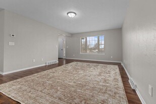 W6157 Aerotech Dr in Appleton, WI - Building Photo