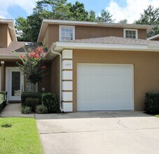 1307 Treasure Cove in Niceville, FL - Foto de edificio - Building Photo