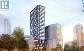 308 Jarvis St in Toronto, ON - Building Photo