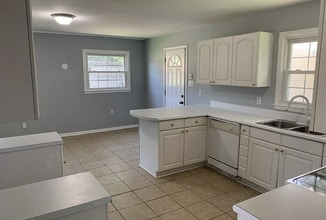 6509 Zeigler Blvd in Mobile, AL - Building Photo - Building Photo