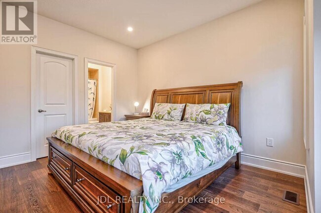 3178 Buttonbush Trl in Oakville, ON - Building Photo - Building Photo