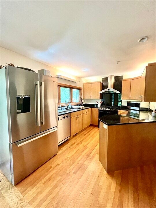 49 Dudley Rd in Newton, MA - Building Photo