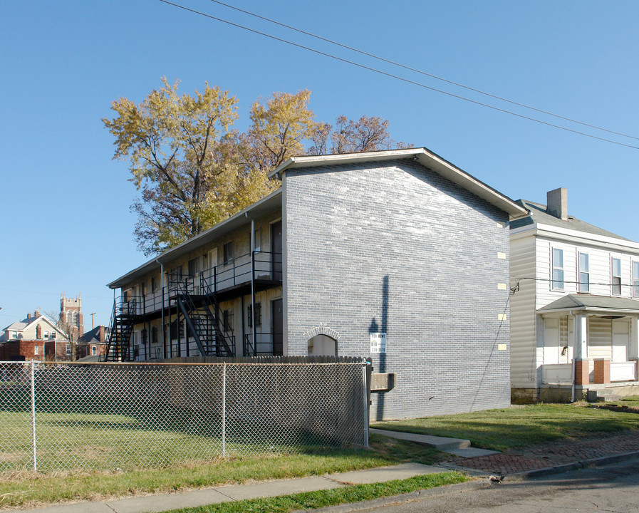 916 E Gay St in Columbus, OH - Building Photo