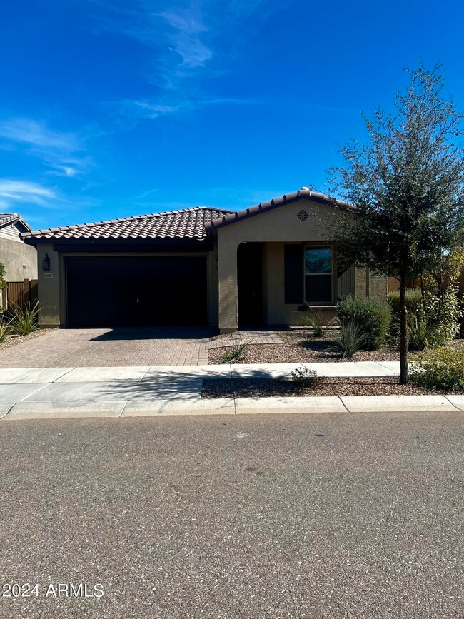 property at 21507 S 226th Pl