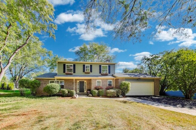 21301 N Woodland Ave