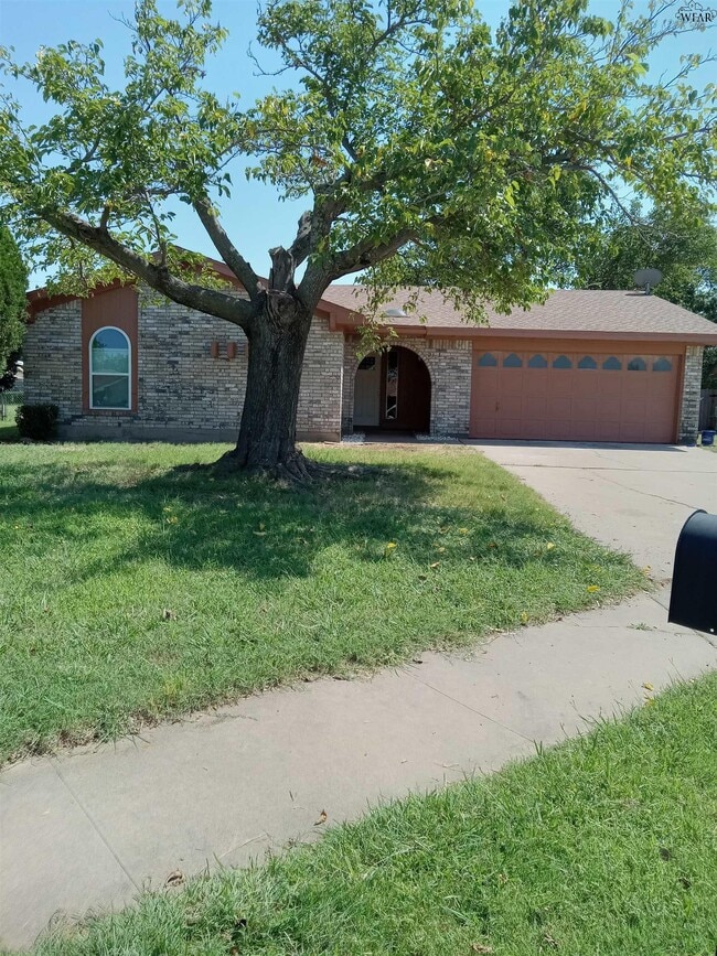 property at 2313 Randolph Dr