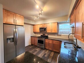 1176 Sumac Trail in Hoffman Estates, IL - Building Photo - Building Photo