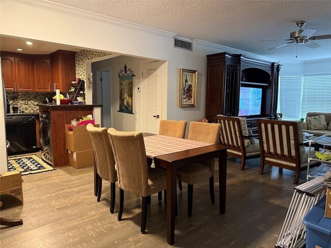 2161 NE 68th St, Unit 303 in Fort Lauderdale, FL - Building Photo - Building Photo