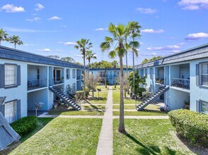 5218 Curry Ford Rd in Orlando, FL - Foto de edificio - Building Photo