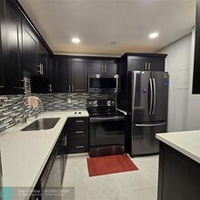 6600 Cypress Rd in Plantation, FL - Building Photo - Building Photo