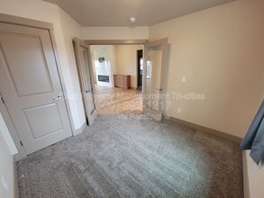 10509 Silverbright Dr in Pasco, WA - Building Photo - Building Photo