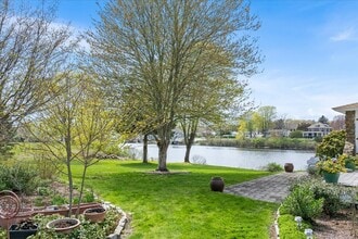 28 Palmer Neck Rd in Stonington, CT - Building Photo - Building Photo