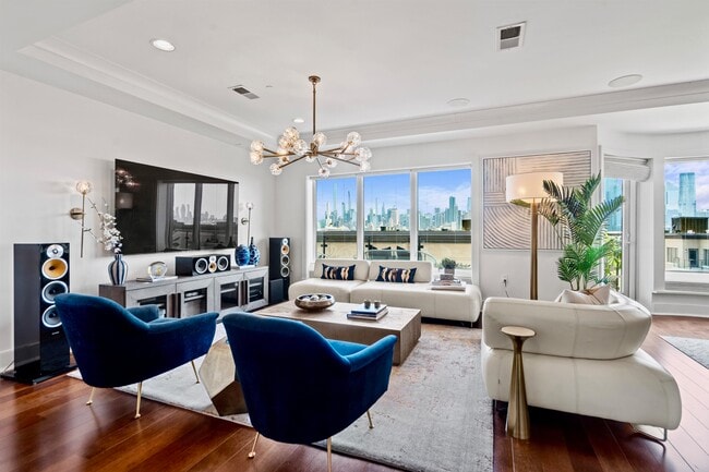 100 Eton Row in Weehawken, NJ - Building Photo - Building Photo