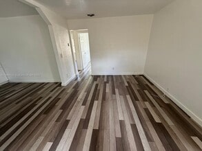 2813 Dewey St in Hollywood, FL - Building Photo - Building Photo