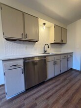 912 Charles St in Newberg, OR - Building Photo - Building Photo