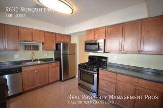 9631 Nonquitt Dr in Fairfax, VA - Building Photo - Building Photo