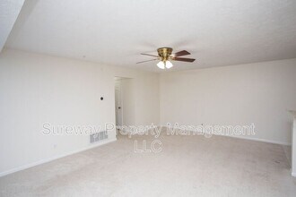 67 Eldon Way in Evesham, NJ - Building Photo - Building Photo