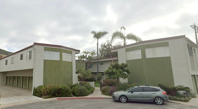 property at 1570 Via Capri