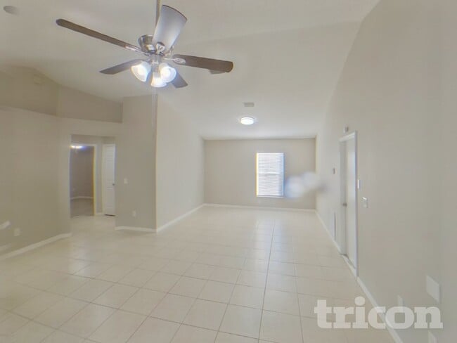 6612 Northhaven Ct in Riverview, FL - Building Photo - Building Photo