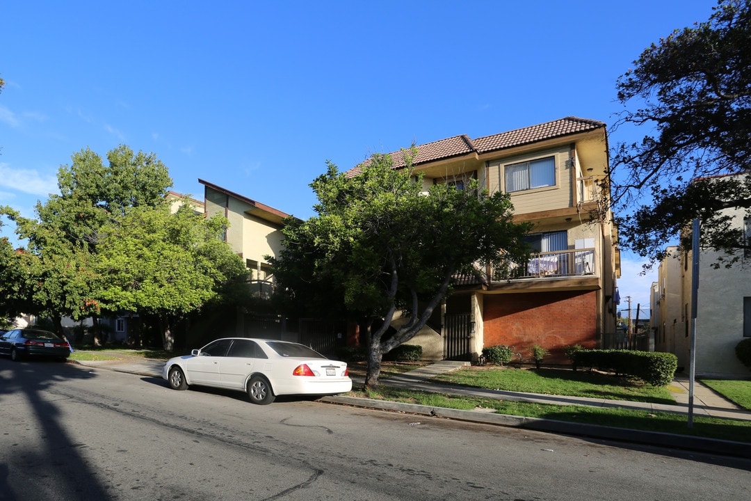 1139 E Maple St in Glendale, CA - Building Photo